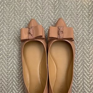 J Crew nude bow flats in good condition 8.5